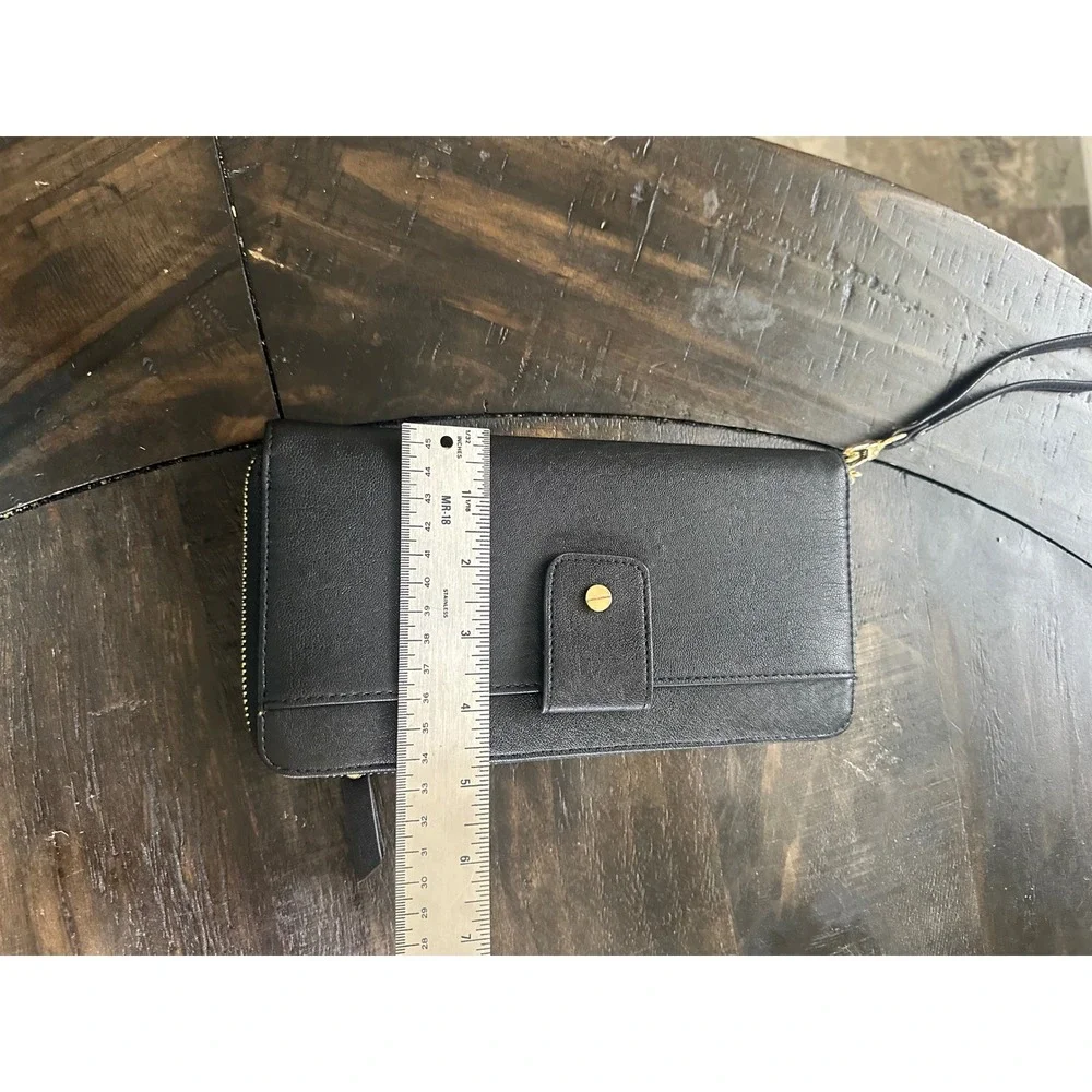 Madison West - Black Faux Leather Wristlet Wallet‎ Organizer with Gold  EUC